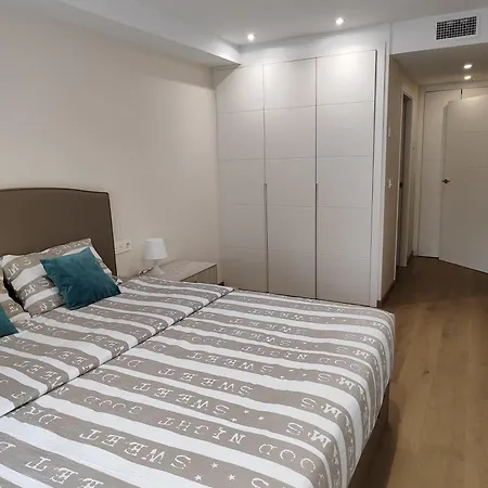 Schoene Mit Pool Und Parking, 50m Zum Strand, Spanien Appartement