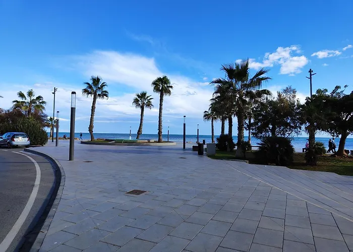 Schoene Mit Pool Und Parking, 50m Zum Strand, Spanien 아파트 *