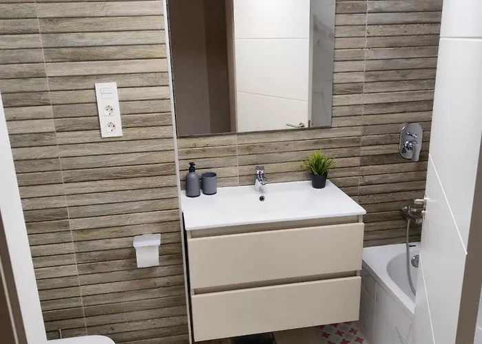 Schoene Mit Pool Und Parking, 50m Zum Strand, Spanien 아파트 또레비에하